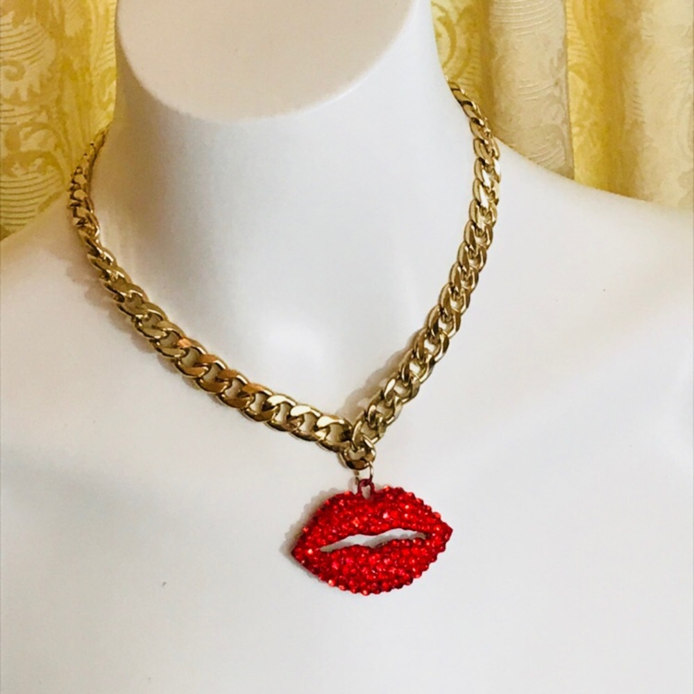 Statement necklace kiss red lips beautiful jewelry